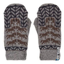 Load image into Gallery viewer, Gotland Pattern Swedish Mittens
